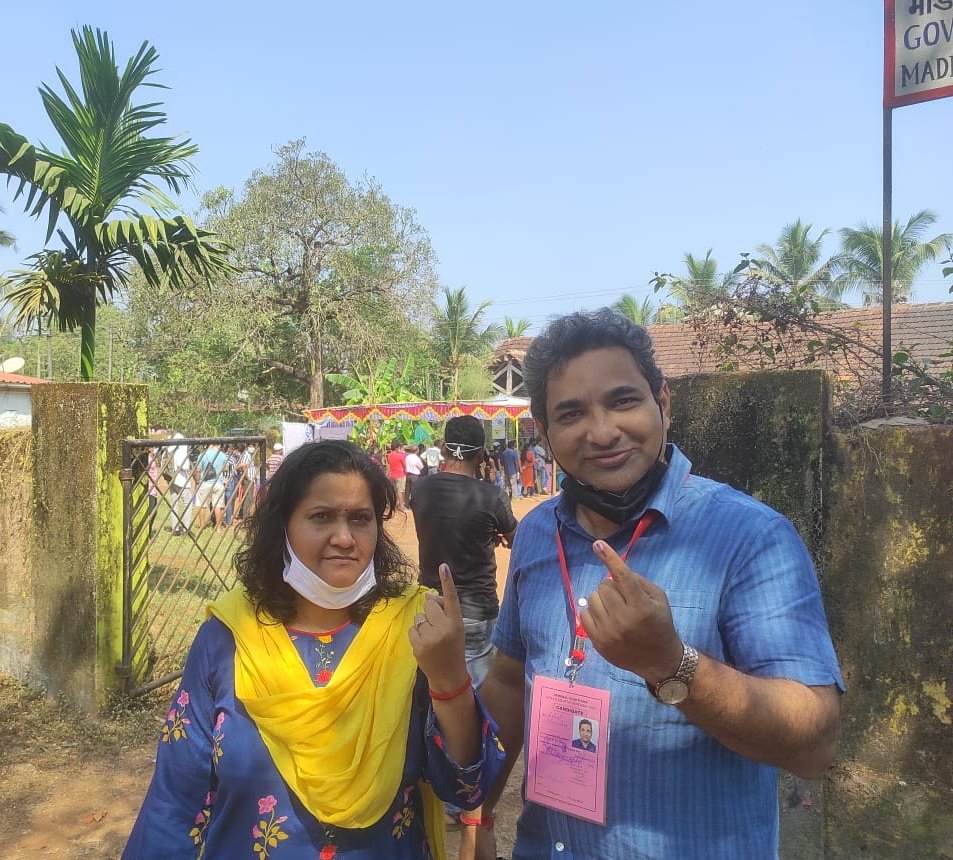 RahulMhambre's tweet photo. I have done my duty as a citizen to cast my #vote. Vote to get rid of corruption & bring good governance for Goa.
Come out in large numbers and exercise your right to vote. Together lets bring a Change and Rebuild Goa and Mapusa.
Hold #zhadu to send corrupt home.
#AAPforGOA https://t.co/gHYOyoNCSD