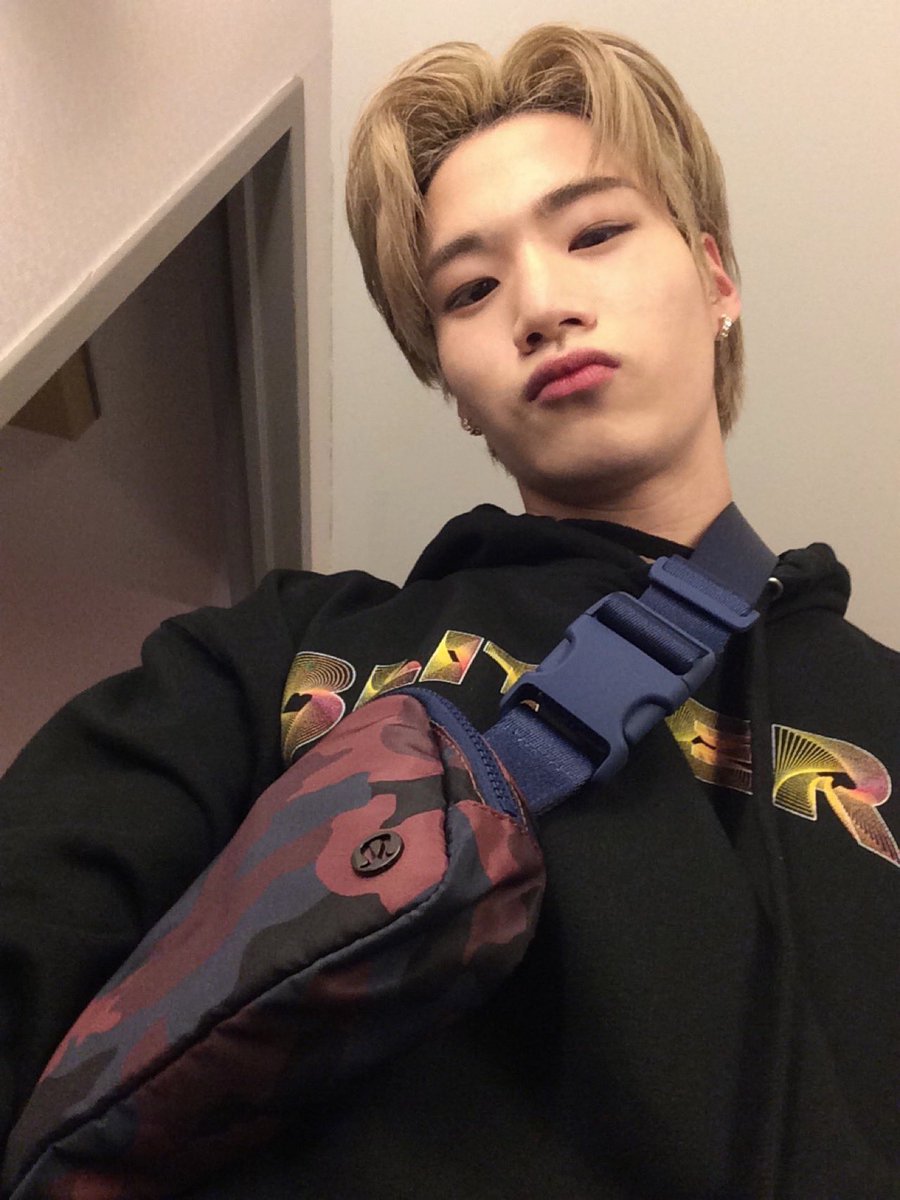 WUZO_BLITZERS's tweet photo. [📷][#CHRIS_RAID]
I luv u 3,000🖤💜❤️ (Yes u!)

#BLITZERS #블리처스 #CHRIS #크리스 https://t.co/32UxcZppv0
