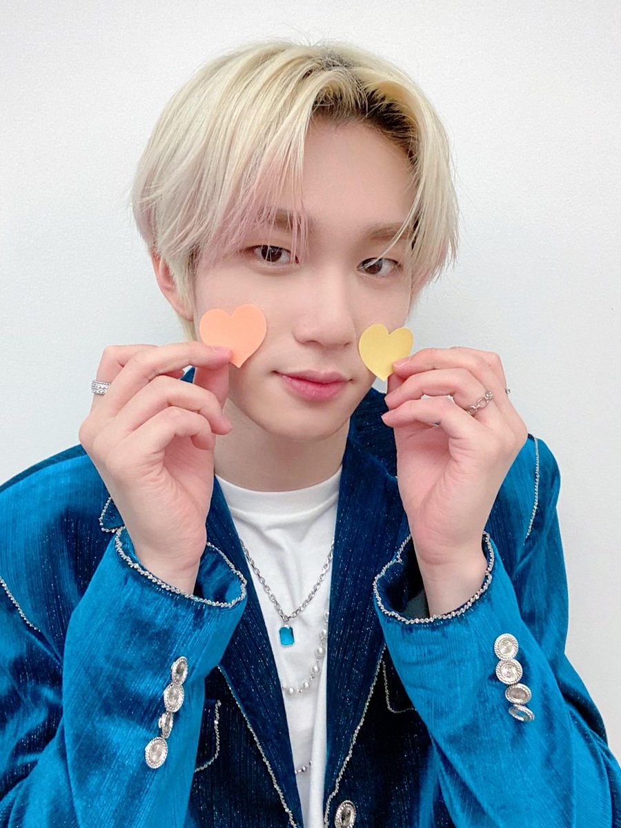 theo_archives's tweet photo. [P1CK!] Sweet Valentine's Day🤎
#THEO #테오 #P1Harmony #피원하모니 https://t.co/NkNgfqAPyS