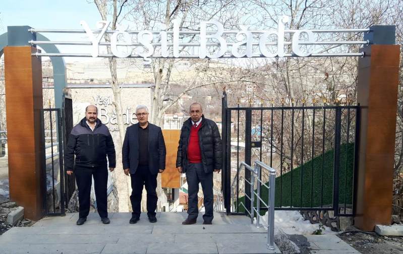 denizdibi444's tweet photo. Tadı damaklarda kalan Lezzetin Adresi: 'YEŞİLBADE Restoran' - Yeşilyurt ilçesinde  Nezih bir mekân.  Vadi içinde doğa ile baş başa olan Restoranda uğramadan olmaz. https://t.co/bGjtiNKKz1 https://t.co/JZlBMAsOiO