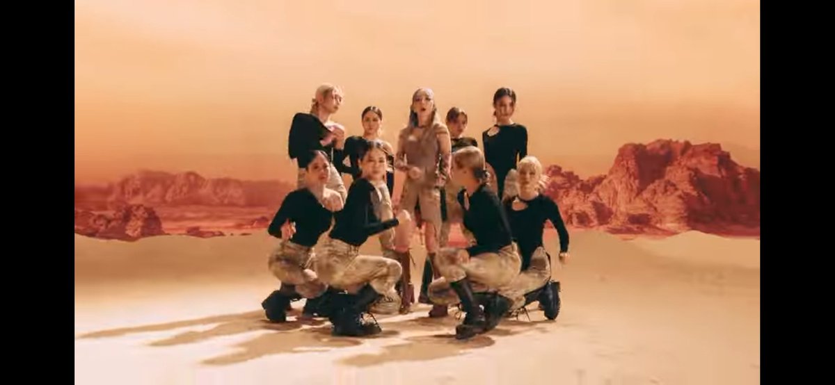 unknowstudiox's tweet image. ใครอยากไปหาแท.ยอน