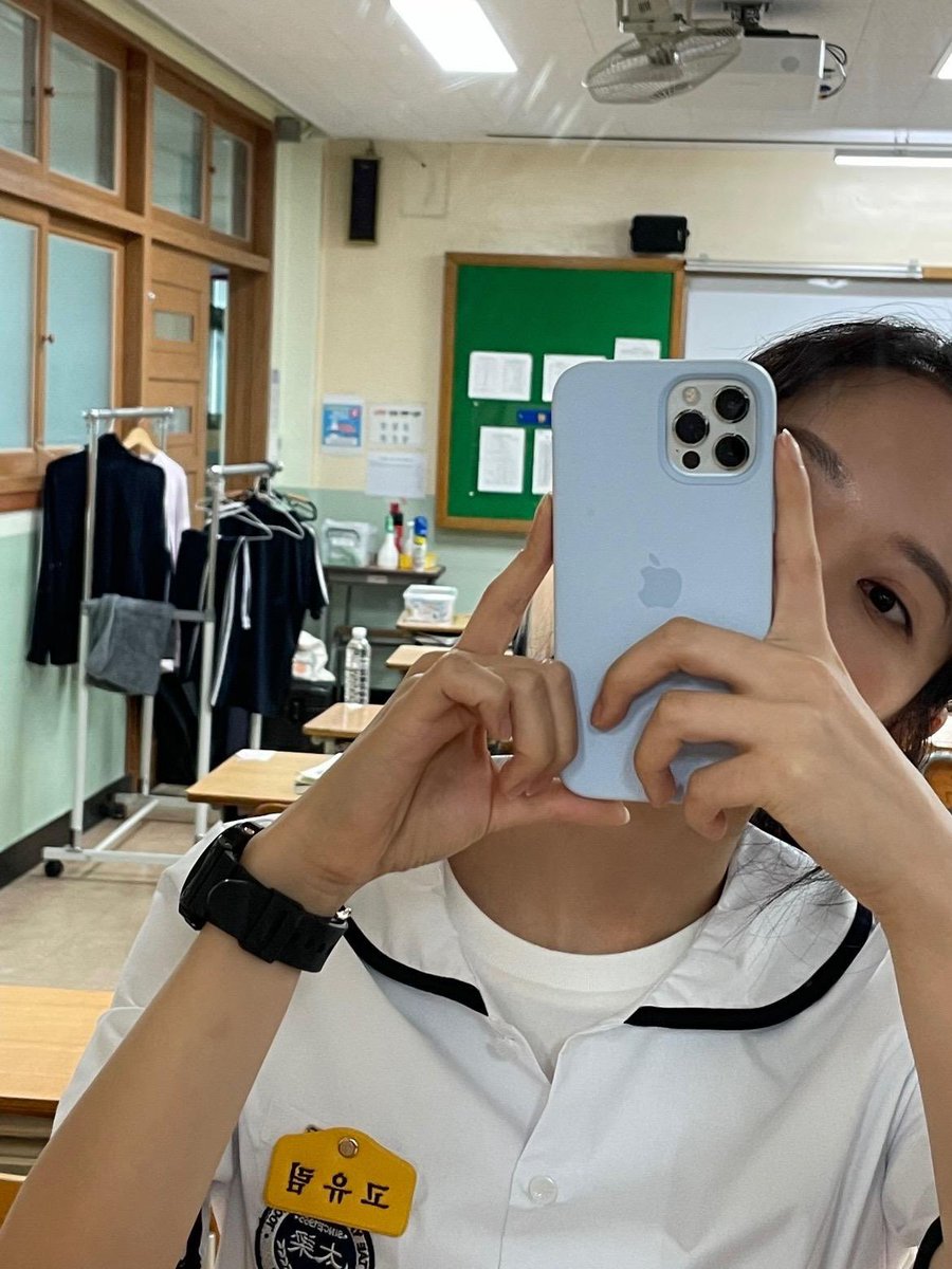 220214 유니버스 

#우주소녀 #보나