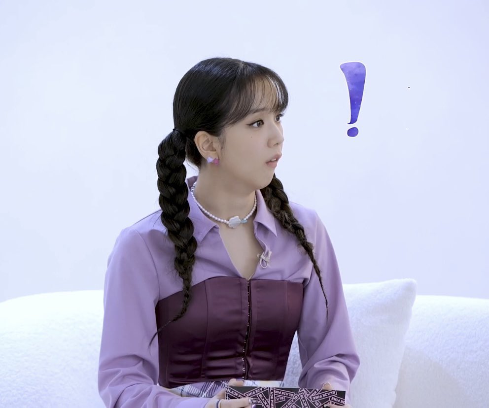archivejisoo's tweet photo. SHE LOOKS SO GOOD https://t.co/h6YrMPuyZi