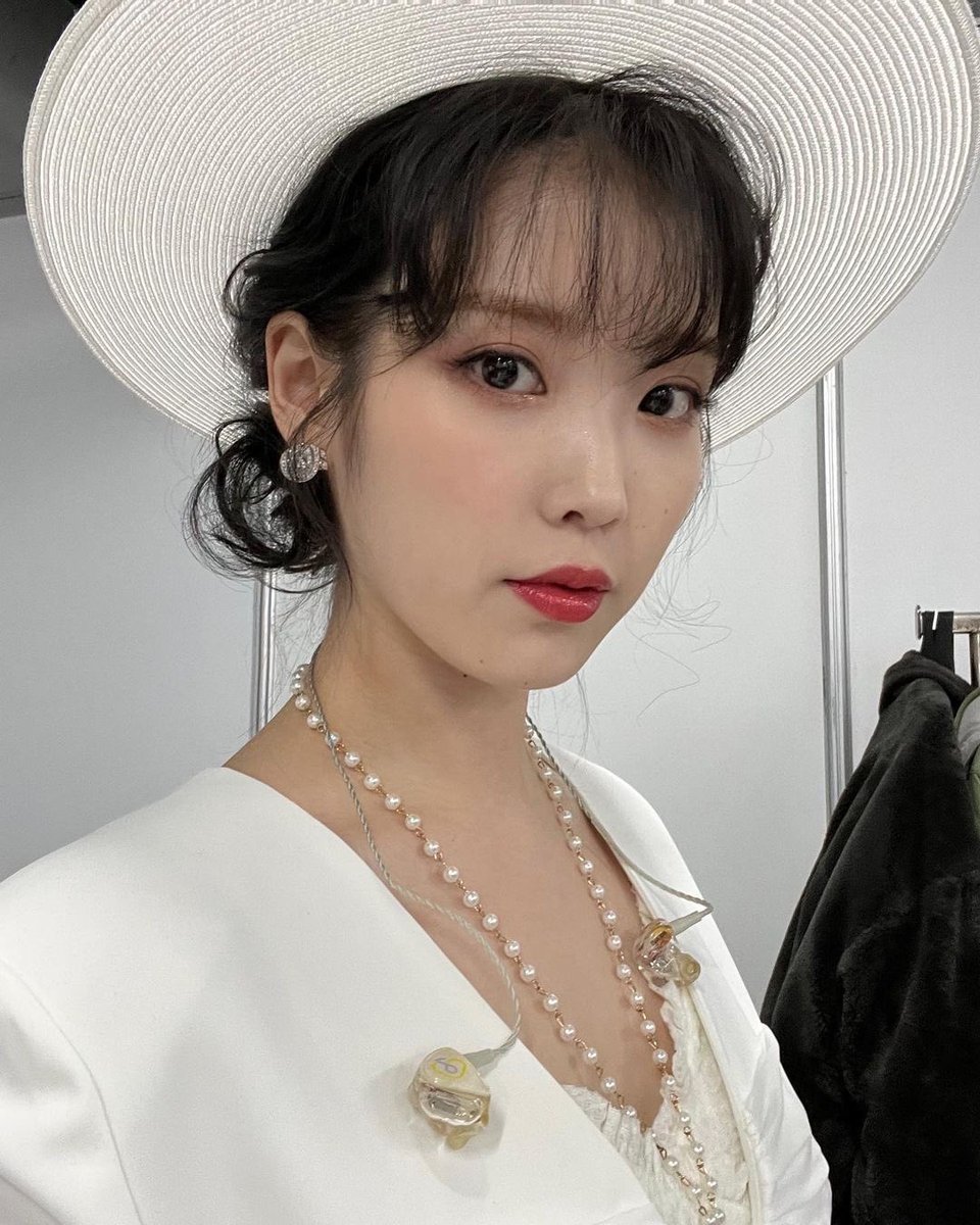 wonymiau's tweet photo. thing to do w jieun 🐰
(@streamforjieun)

#IU #이지은 #아이유 @_IUofficial https://t.co/9DeNfWCxY8