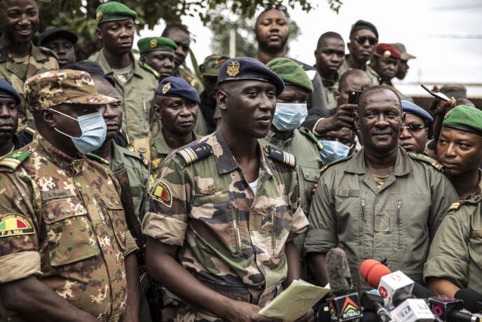 🇲🇱 Samedi, les militaires au pouvoir au Mali ont publié un projet de loi expliquant que le chef actuel de la junte, le colonel Assimi Goïta, ne pourrait pas être candidat aux futures élections présidentielles. information.tv5monde.com/afrique/mali-q…  #ChezMoiAuCongo #MALI #BAMAKO