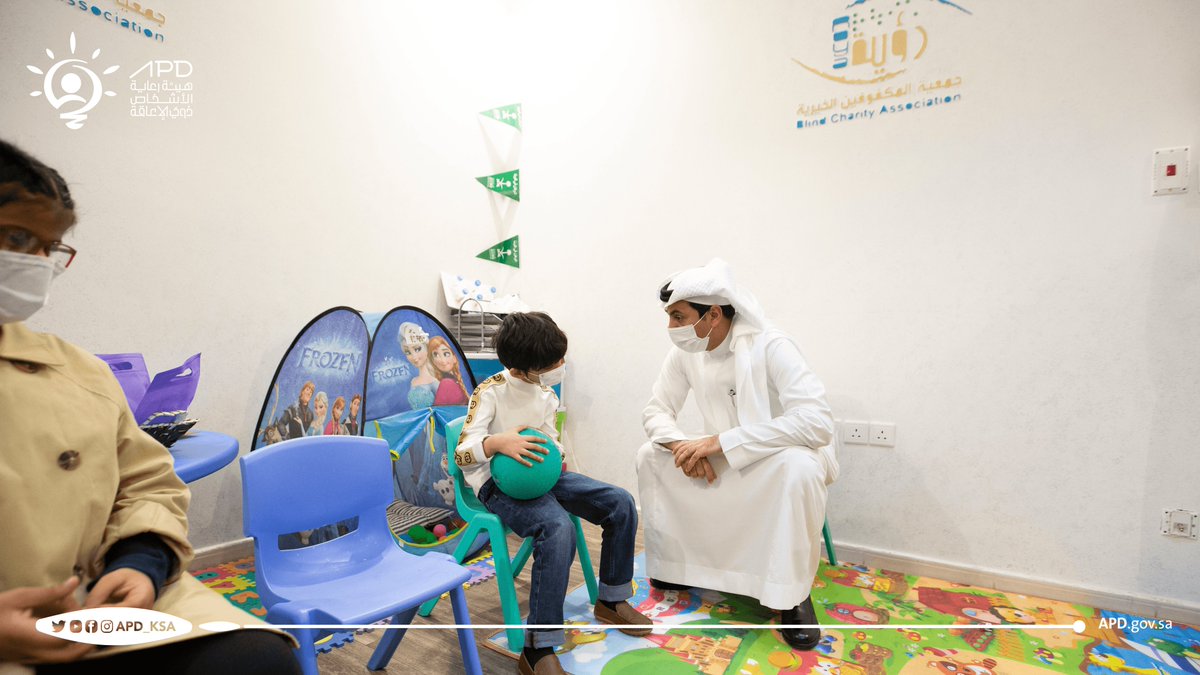APD_ksa's tweet photo. زارت #هيئة_رعاية_الأشخاص_ذوي_الإعاقة ممثلة بسعادة الرئيس التنفيذي، جامعة طيبة ووكالة الرئاسة العامة لشؤون المسجد النبوي وعدد من المراكز والجمعيات ذات العلاقة بخدمة الأشخاص ذوي الإعاقة بمنطقة المدينة المنورة، للاطلاع على الخدمات المقدمة لذوي الإعاقة وبحث سبل تعزيزها وتطويرها. https://t.co/bUdPyCkVKv