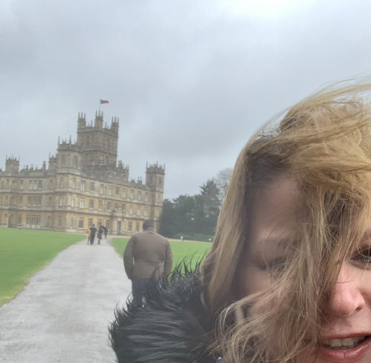gibbs_chrisanna's tweet photo. A wet, windy, but most fabulous visit and tour of @HighclereCastle yesterday with my husband, followed by a champagne afternoon tea. Memories made for a #specialbirthday #himnotme https://t.co/obmPLFlXpk