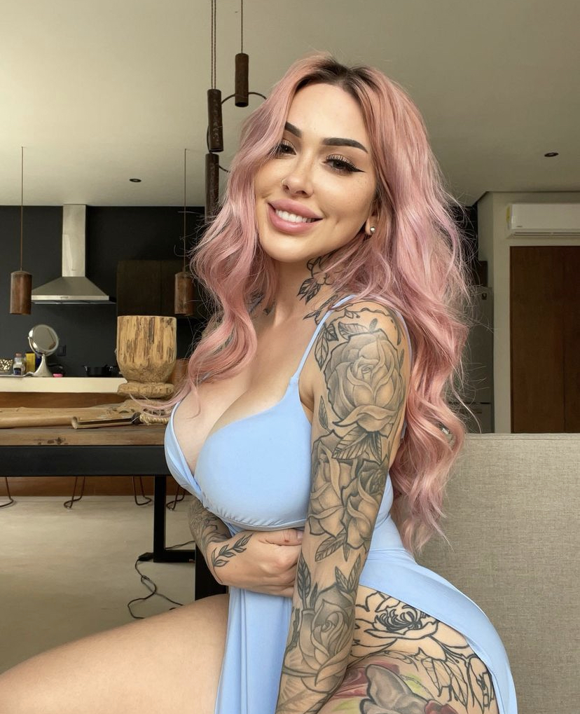 TheEternalGuard's tweet image. She's my sweet devil, or one hell of an angel, living in the darkness and all mine. I’m wild about you.

I love you from here to heaven, through hell and back, till eternity. 

Happy Valentines Day, baby.