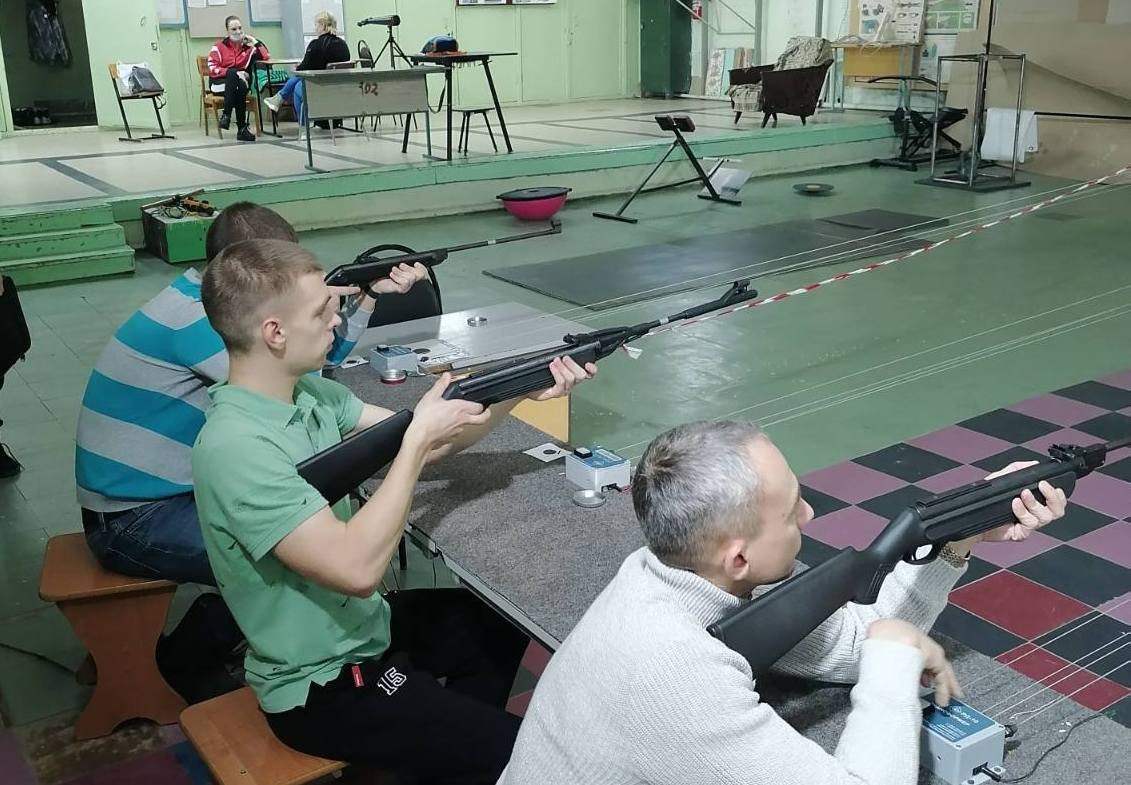 Поучаствовал в соревнованиях по пулевой стрельбе в зачет 60-Спартакиады трудовых коллективов #ЗАТОЗаречный! Стали победителями!