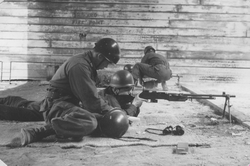 war_only's tweet image. Японская 7,62-мм автоматическая винтовка тип 64. (64式7.62mm小銃) - история о том, как японцы после Второй мировой свой путь в стрелковом оружии искали. Часть 1....

war-only.com/yaponskaya-762…