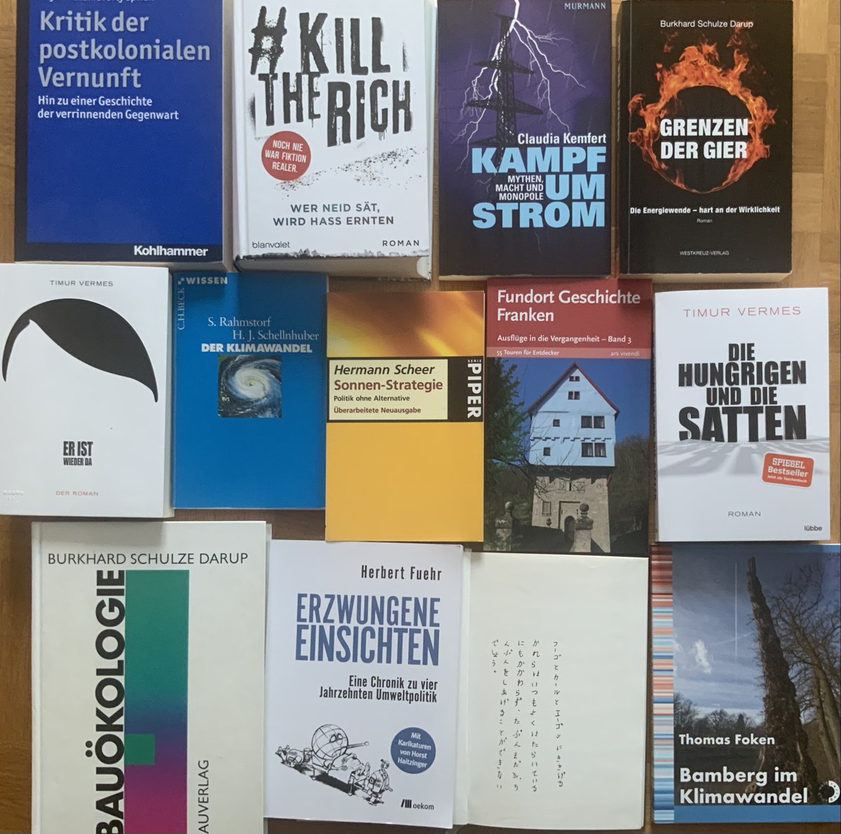 M_Hundhausen's tweet photo. Hier eine Sammlung von Büchern mit Widmung, die ich hier gesammelt habe. Teils sehr berühmte Menschen.
@CKemfert @rahmstorf #TimurVermes #LucasFassnacht etc https://t.co/JIN5iUH1Rw