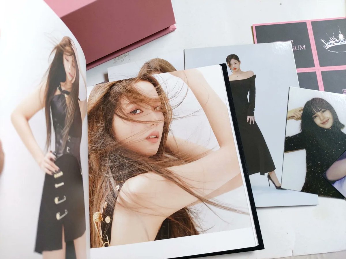 KworldStuff's tweet photo. WTS: BLACKPINK Signed "THE ALBUM" album

From their video call event!
During "THE ALBUM" promotion
It has been signed To. a name
Includes everything as shown in the picture. 

USD$460.
Exclude shipping.
DM me if interested

#BP #sales #goods #lfb #blink #jisoo #sale #jennie https://t.co/Xx5GT6Ok6H