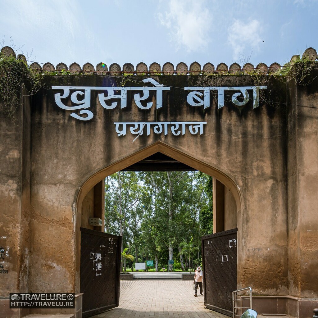 TheTravelure's tweet photo. My 150-Image Series - Pandemic Travels (23/150) - #travel #travelure #imagergram

Khusro Bagh (Khusro Garden) gets its name from Khusro Mirza, Emperor Jahangir’s son. Besides a few other mausoleums, the garden houses Khusro Mirza’s tomb.

#khusrobagh #allahabad #prayagraj #p… https://t.co/Ft2YvoNSVw