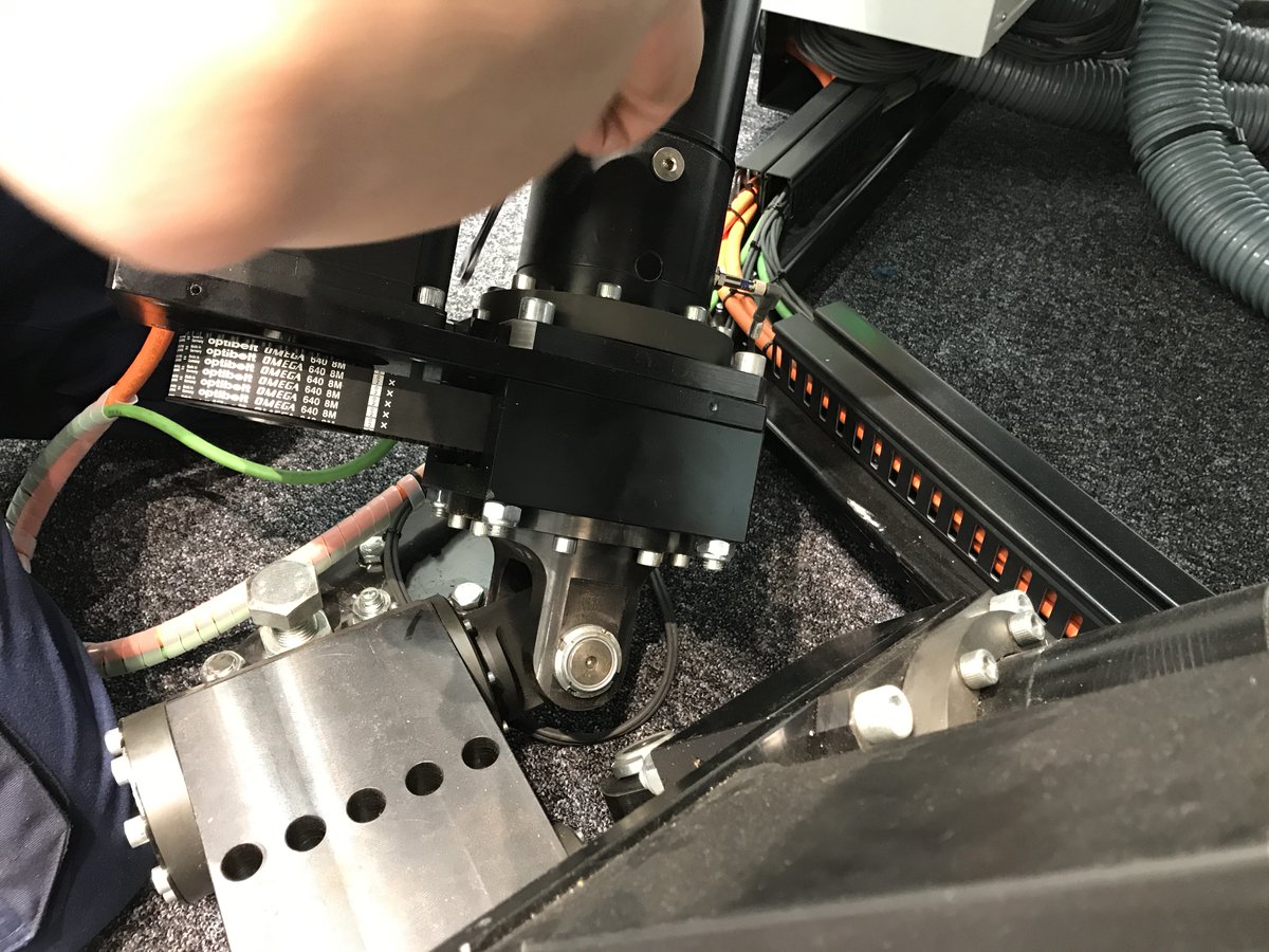 xesasystems's tweet photo. Every wearable part is disassembled, overhauled and reassembled with care and attention to ensure the best performance of the platform.
#scheduledmaintenance #xesasystems #protection https://t.co/fET3iyNdNc