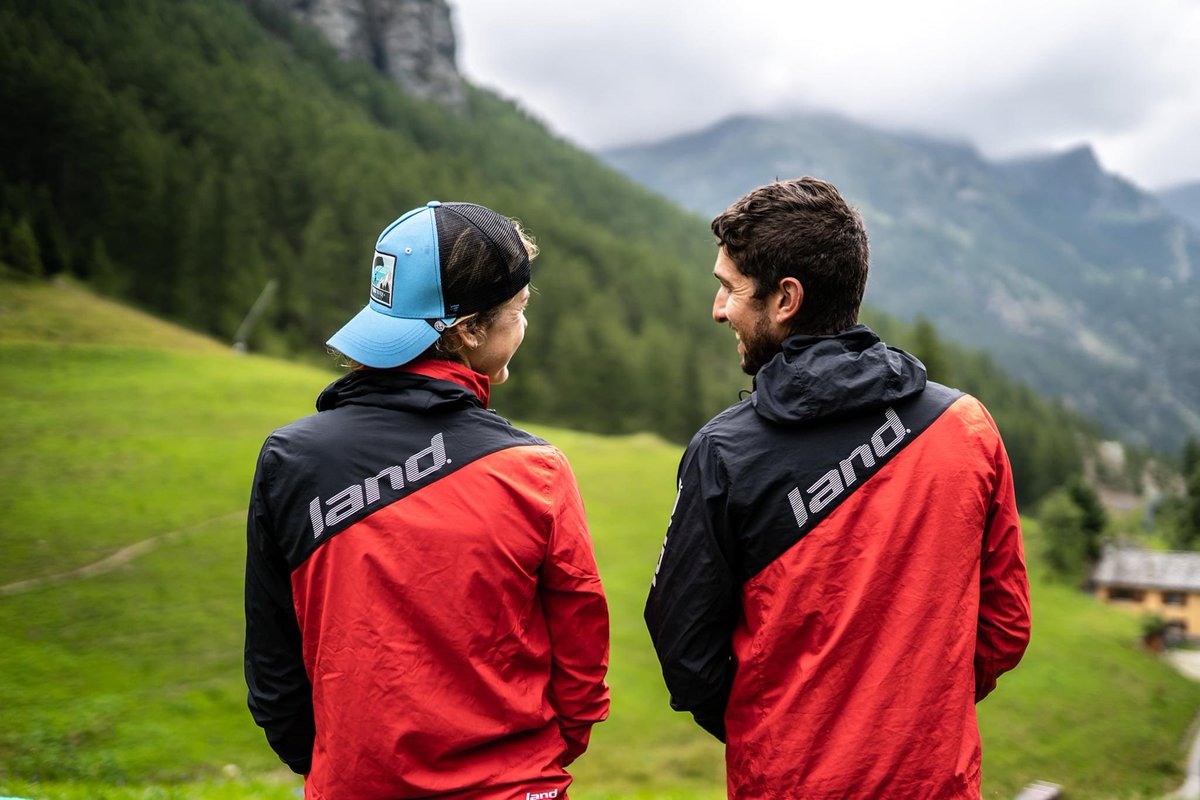 Nunca olvides que vuestro amor es el mejor de nuestros regalos 😍.
Feliz día de San Valentín  ❤️

📸 @ManuelMerillas 

#land #landsports #landclothes #teamland #raceland