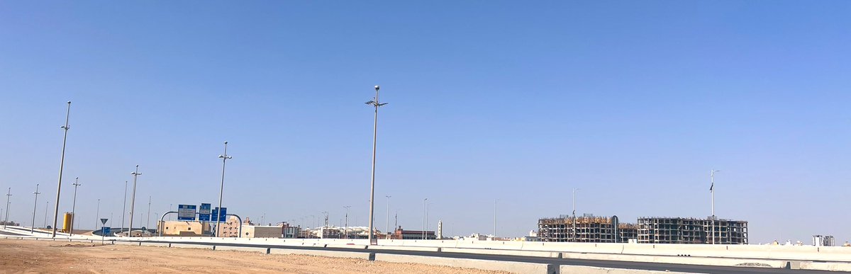 wwwemadcom's tweet photo. #معاناة جسر طريق الأمير خالد بن عبدالله الموصل ل حي الحمدانية
بعد أعوام يكتمل ولكن!
أهالي الحي محرومين من خدماته بسبب تعليق افتتاحه وكان العمل فيه على قدم وساق والآن شبه متوقف
إذا كان تأخر افتتاحه يضر سكان الأحياء فمن هو المستفيد من هذا التأخير؟
@JeddahAmanah
@3adad
@addad2030 https://t.co/MOexsxyitu