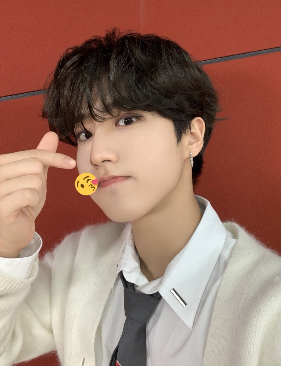 OO_O914's tweet photo. 쪽 .. https://t.co/P4xtwc7CaJ