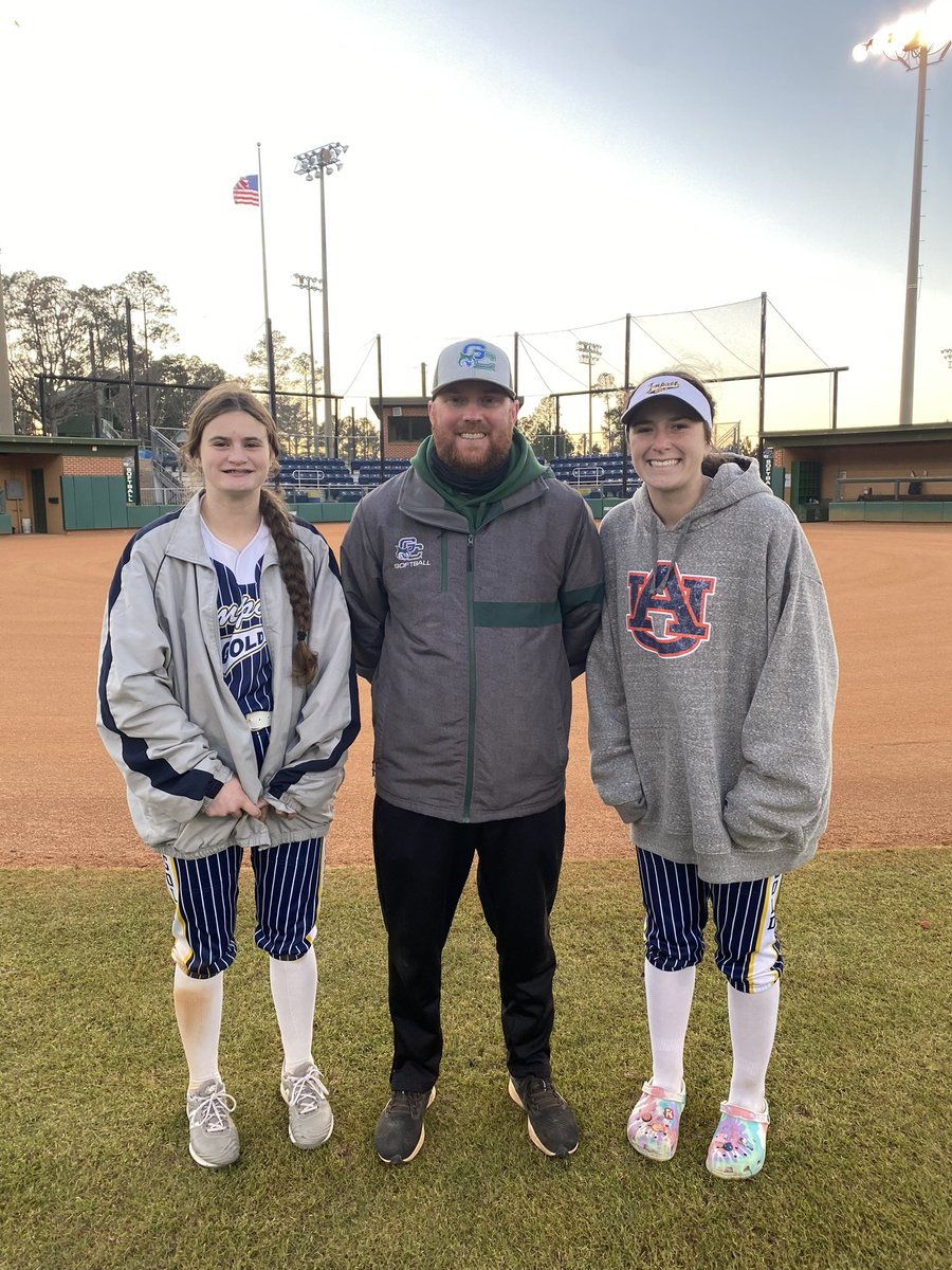 Had so much fun yesterday at the Georgia College camp! Thank you <a href="/CoachBellamy4/">Kenneth Bellamy</a> and <a href="/jamie_llc/">Jamie Grodecki LLC (GC Head Softball Coach)</a> for having me! I learned a lot of useful tips!!