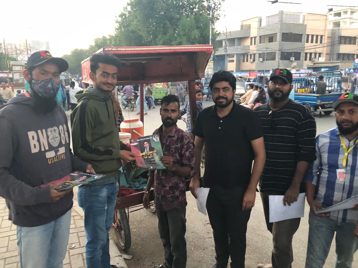 's tweet image. PYO District Korangi General Secretary @WaqasHLashari and  Office barriers , workers  Mobilization Campaign about #PPPLongMarch .

@BBhuttoZardari @WaqarMehdiPPP1 @SaeedGhani1 @JavedNLaghari @RomaMatto @RashidKhaskhele @MediaCellPPP