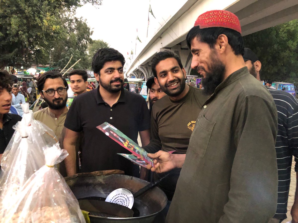 's tweet image. PYO District Korangi General Secretary @WaqasHLashari and  Office barriers , workers  Mobilization Campaign about #PPPLongMarch .

@BBhuttoZardari @WaqarMehdiPPP1 @SaeedGhani1 @JavedNLaghari @RomaMatto @RashidKhaskhele @MediaCellPPP
