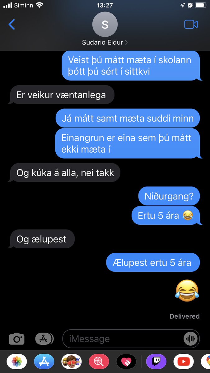 Addirafns's tweet photo. Allir sammala að fá ælupest er barnalegt ? https://t.co/C8CKpcICOW