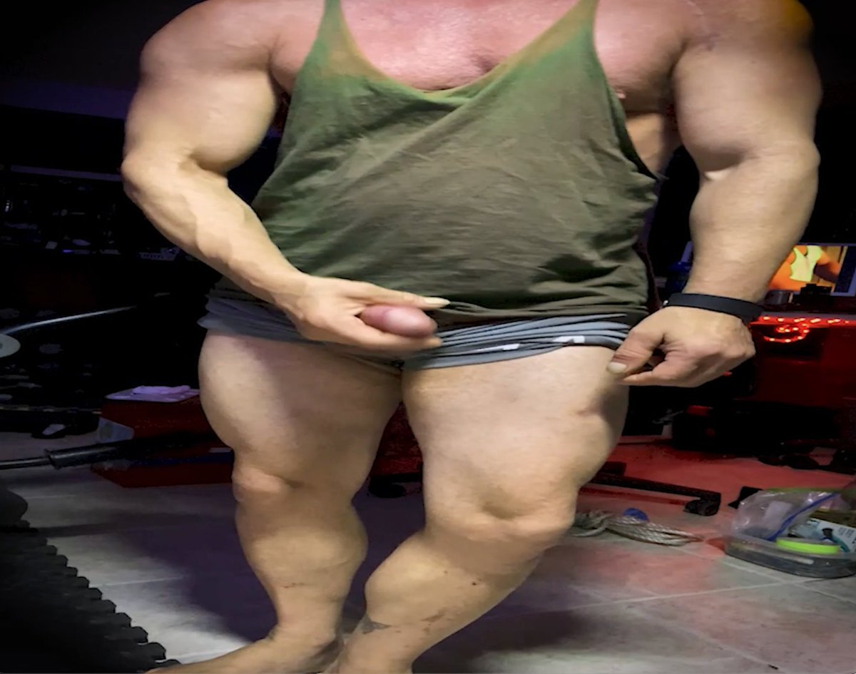 stonemuscles's tweet photo. New videos posted on my OF.  Really need a big muscle stud to take my ass and show me his strength. FUCK. 💪😈 https://t.co/I7kzIqEDJg
