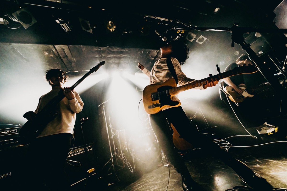the_uf's tweet photo. 2022.02.13 at APOLLO BASE

the unknown forecast

01. はたち
02. オーバーワード
03. 携帯電話
04. circle
05. 奴隷
06. 命の屍
07. 君はずっと僕を知らない、僕はずっと君を知らない
08. E

また、どこかで。

photo @yusuke_mphoto https://t.co/V1xgC3JOy1