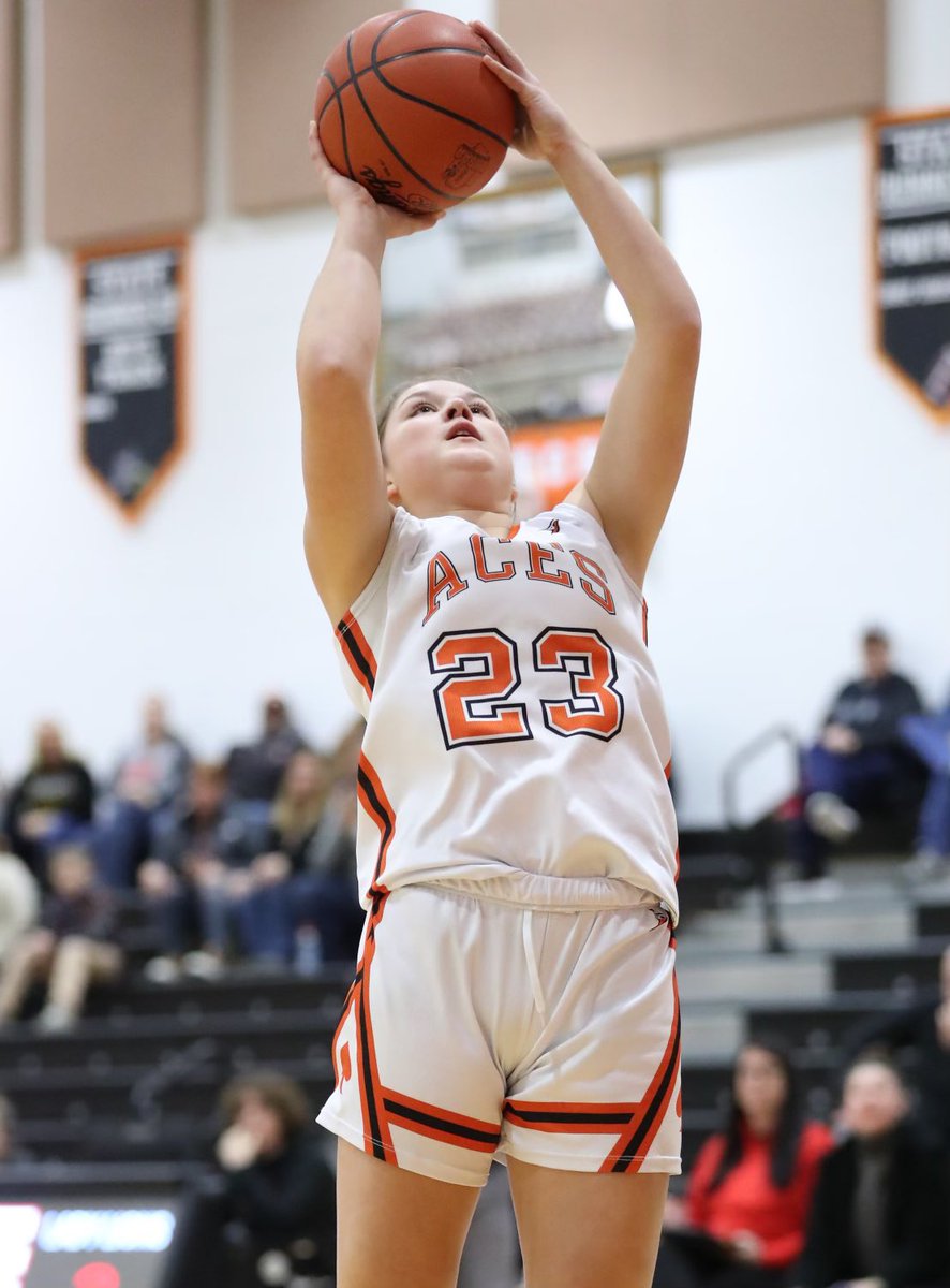 AC_Athletics1's tweet photo. All-MSL | GBK 🏀

•1st Team- @EmilyBuckley_5 
•2nd Team- @grace_davis07 
•Honorable Mention- @HaileySowers2 

Congrats, Ladies! ♠️

•S/O to @ScottIles for the great pics! 📸 https://t.co/lFnjN89pUX