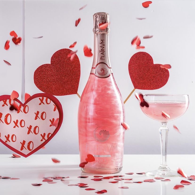 ❤️🍾🥂Hoy, brindamos con Platinvm por un día, un año y una vida llenos de amor!! Feliz San Valentin 2022!!🥂❤️🎊
.
.
.
#platinvm #sanvalentin2022