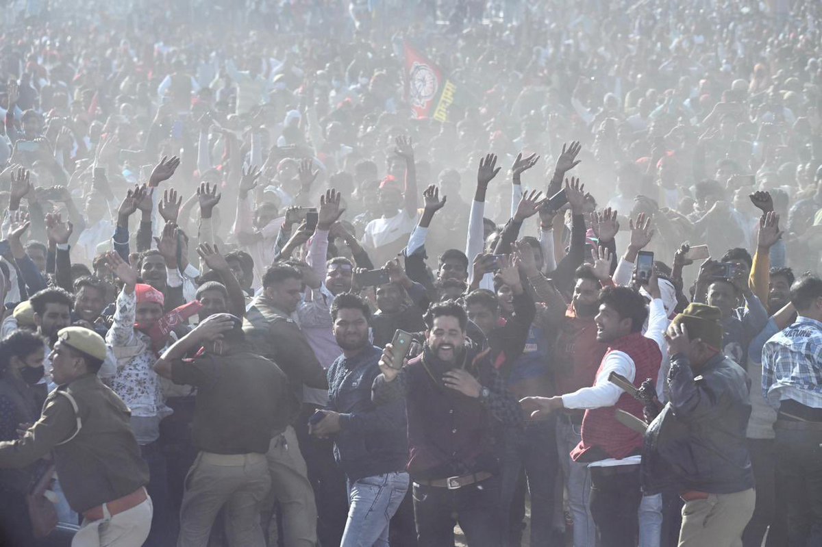 yadavakhilesh's tweet image. दूसरे चरण में जनता के समर्थन को देखते हुए कह सकते हैं,दो चरणों में ही सपा-गठबंधन द्वारा जीती जा रही सीटों का शतक पूरा हो गया है।दोनों चरणों में मिले जनता के शत-प्रतिशत समर्थन का हार्दिक शुक्रिया!
सात चरणों में से अब तो पूरे हो गये दो
जनता भाजपा से कह रही ‘गो बैक, गो’
#BjpGoBackGo