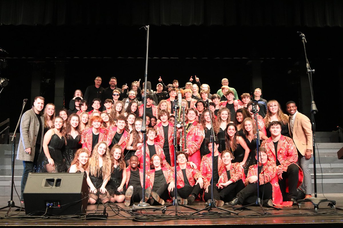 OMHSChoirs's tweet photo. @scbarstool Jasper! Grand Champions! https://t.co/p48bv5tt6J