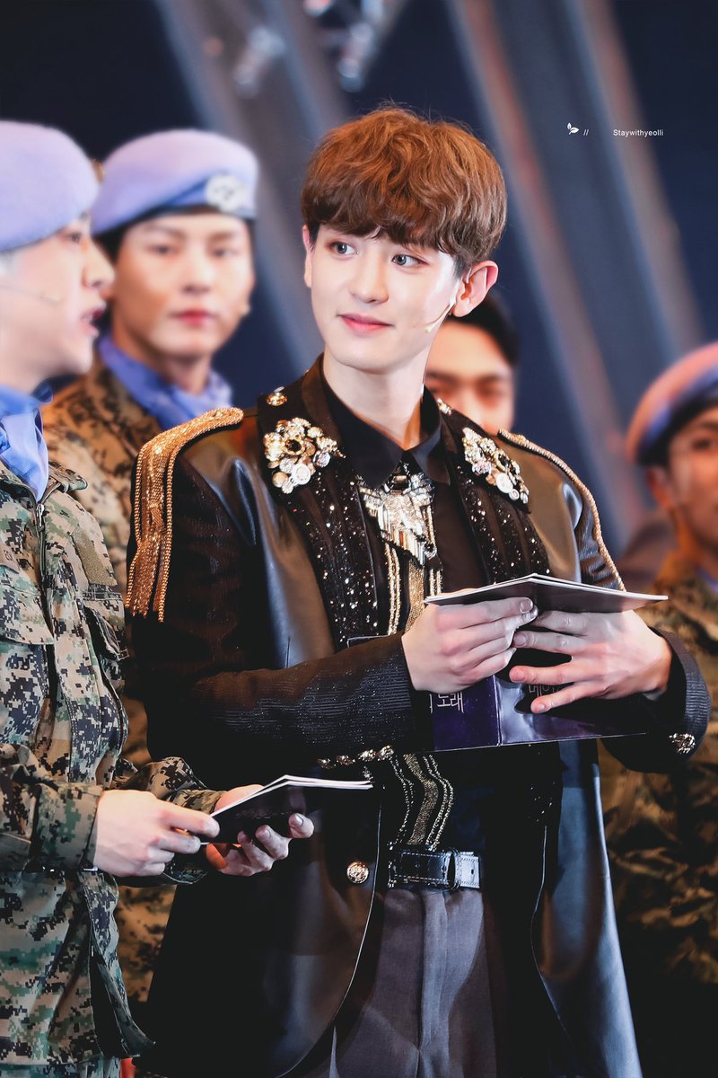 StayWithYeolli tweet media