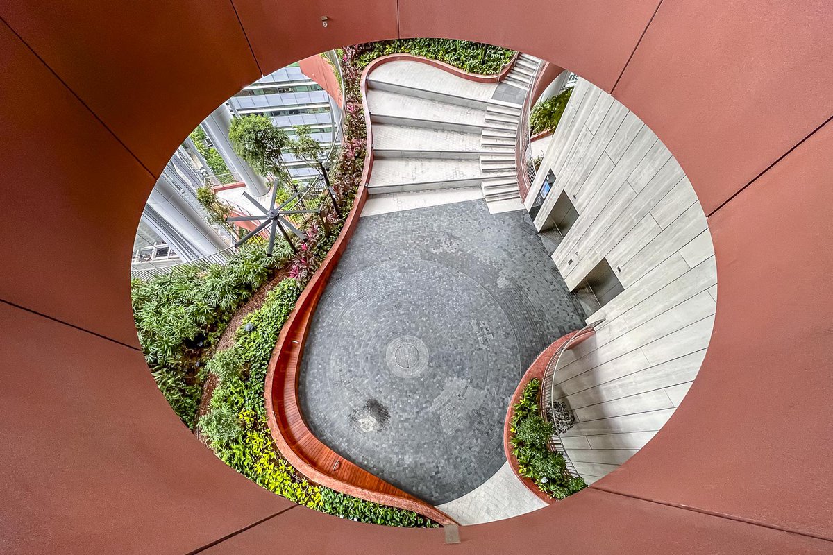 ksyyuan's tweet photo. Spring is coming 🍃🌱
#architecture #biophilic #design #capitaspring #photography https://t.co/x4JBuWXHEy