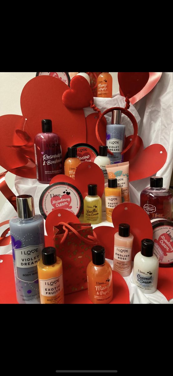 Feeling the love at @CGAPreston’s Purple Pantry. Free gifts for all customers today <a href="/IloveHQ/">I LOVE</a>