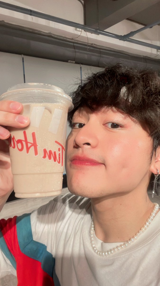 SamCafranca's tweet photo. Made my day 🥺 
Thank you @vixiesofficial ! ❤️
#vxon @vxonofficial https://t.co/J6vEvjYCWt
