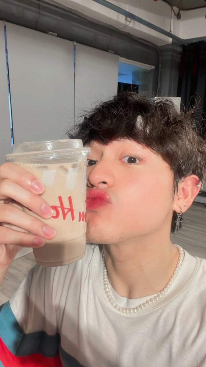SamCafranca's tweet photo. Made my day 🥺 
Thank you @vixiesofficial ! ❤️
#vxon @vxonofficial https://t.co/J6vEvjYCWt