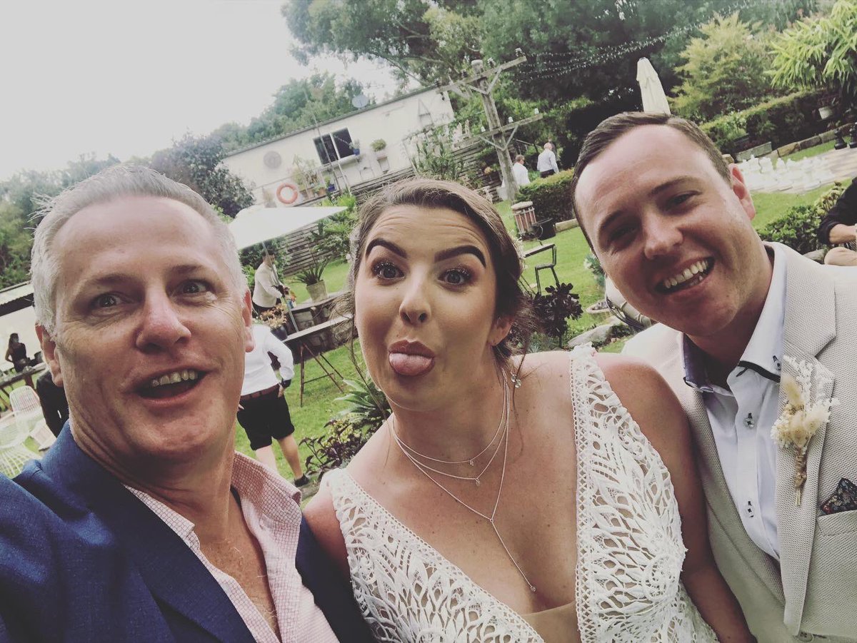 master_oc's tweet image. Congrats to Victoria and Taite on their wedding!
#marriedbythemaster