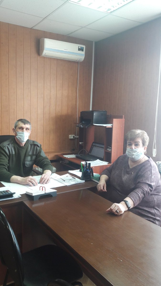 Взаимодействие с работодателями - это для нас одно из главных, приоритетных направлений. Работодатель для нас клиент номер один.
Формирование банка вакансий,трудоустройство безработных граждан,выполнение показателей активной политики занятости напрямую зависит от работодателя.