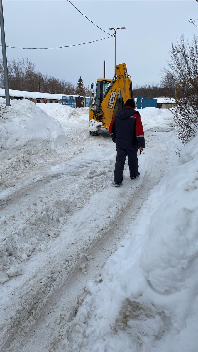 Kir_UM_27's tweet photo. Жители посёлка Жигулевские сады благодарят Рудакова Игоря Александровича за отличную расчистку внутриквартальных дорог и придомовых территорий всех МКД!
@Rudakov_i_a @gkh_kir63 https://t.co/xipNM9rJoV