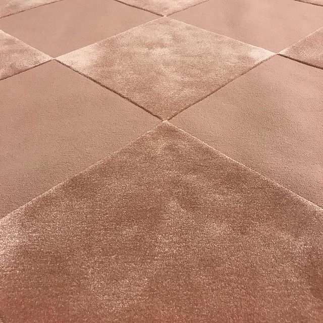 📷 Silky soft, ultra-luxurious, utterly unique, and easy to clean. SYLKA™ rugs and carpets are every interior designer’s dream.

👉 For samples or quotes, send us a DM or click the link below:

ow.ly/3y3J50HRQvX