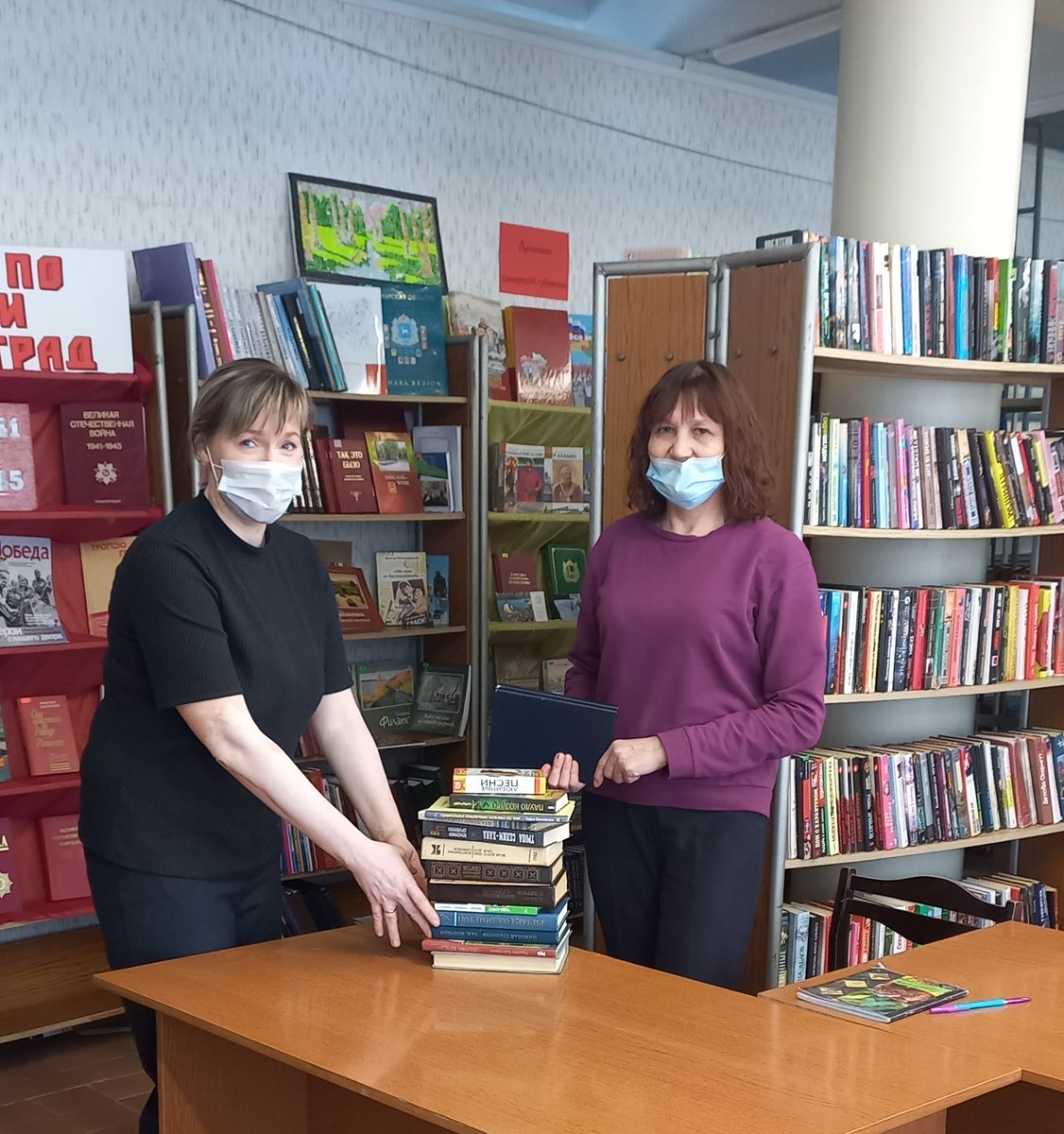 В Международный день дарения книг сотрудники ОСОН м.р. Шенталинский подарили книги  для читателей Шенталинской центральной районной библиотеки. Этот праздник вдохновляет людей дарить и получать в подарок частички мудрости и знаний. cso44.ru/news/3158/