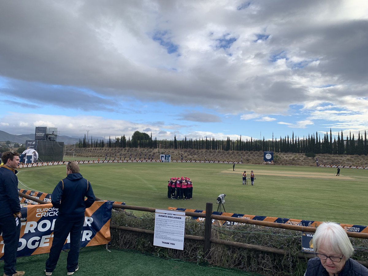 Dance Under Those Lights tweet media