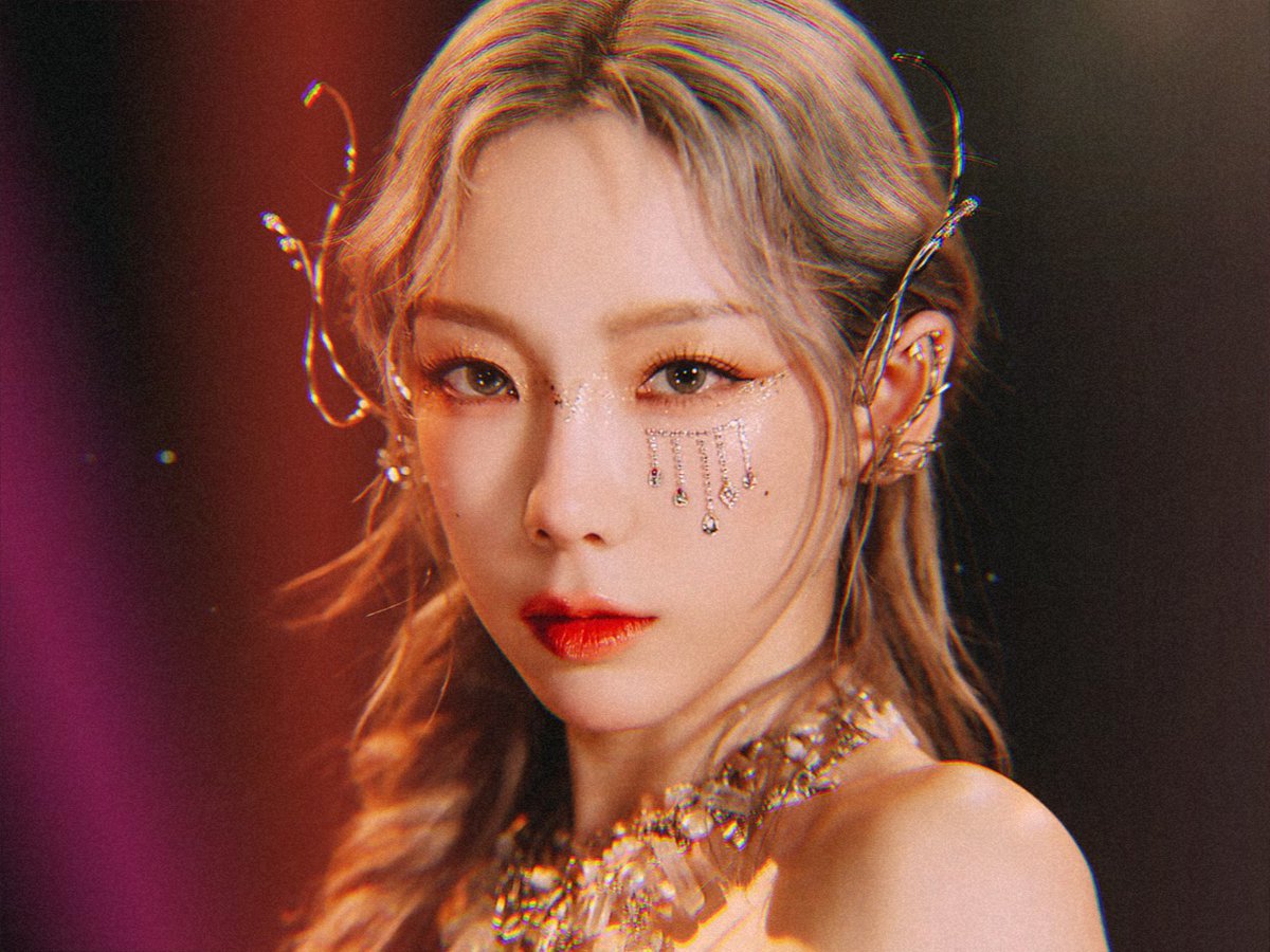 artemis goddess of the hunt and the moon 🏹🌕