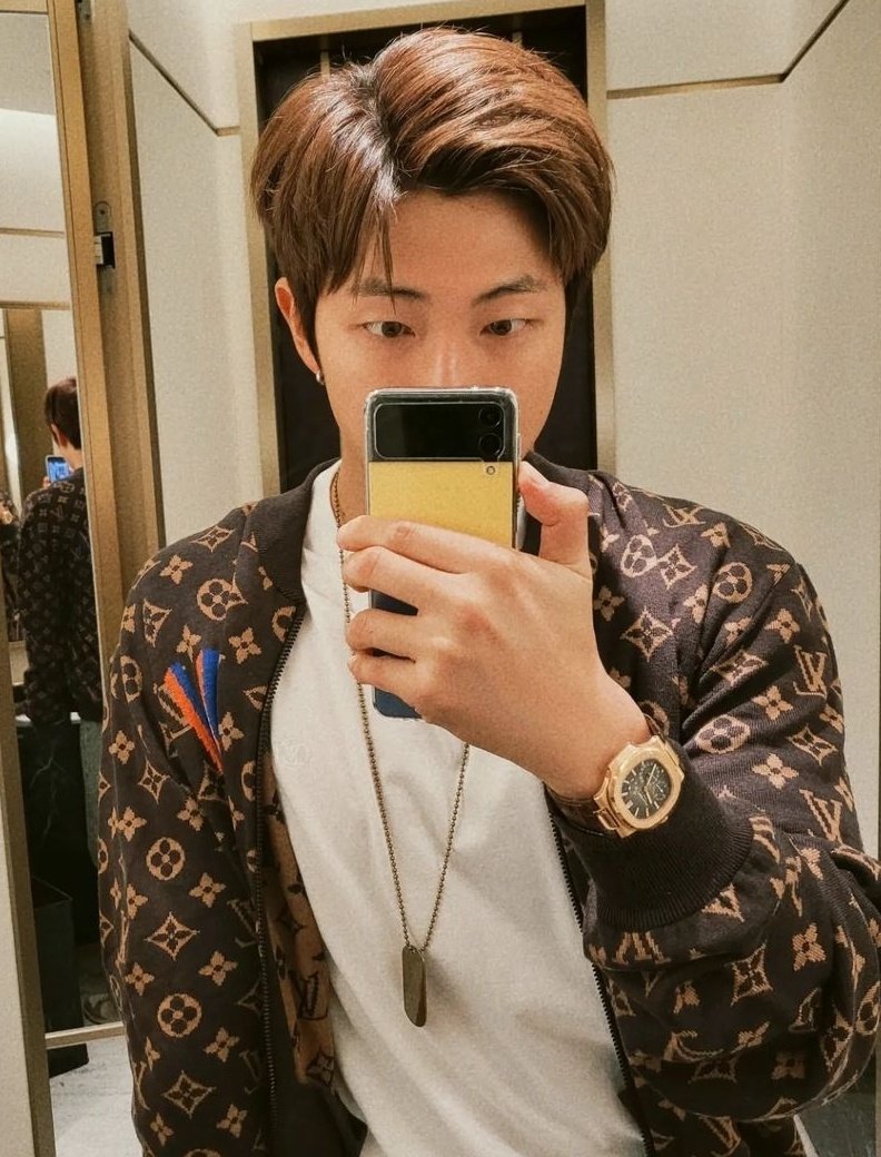 joontriever pics ૮ ˶ ˆ ᴥ ˆ ˶ ა on X: mirror selfies