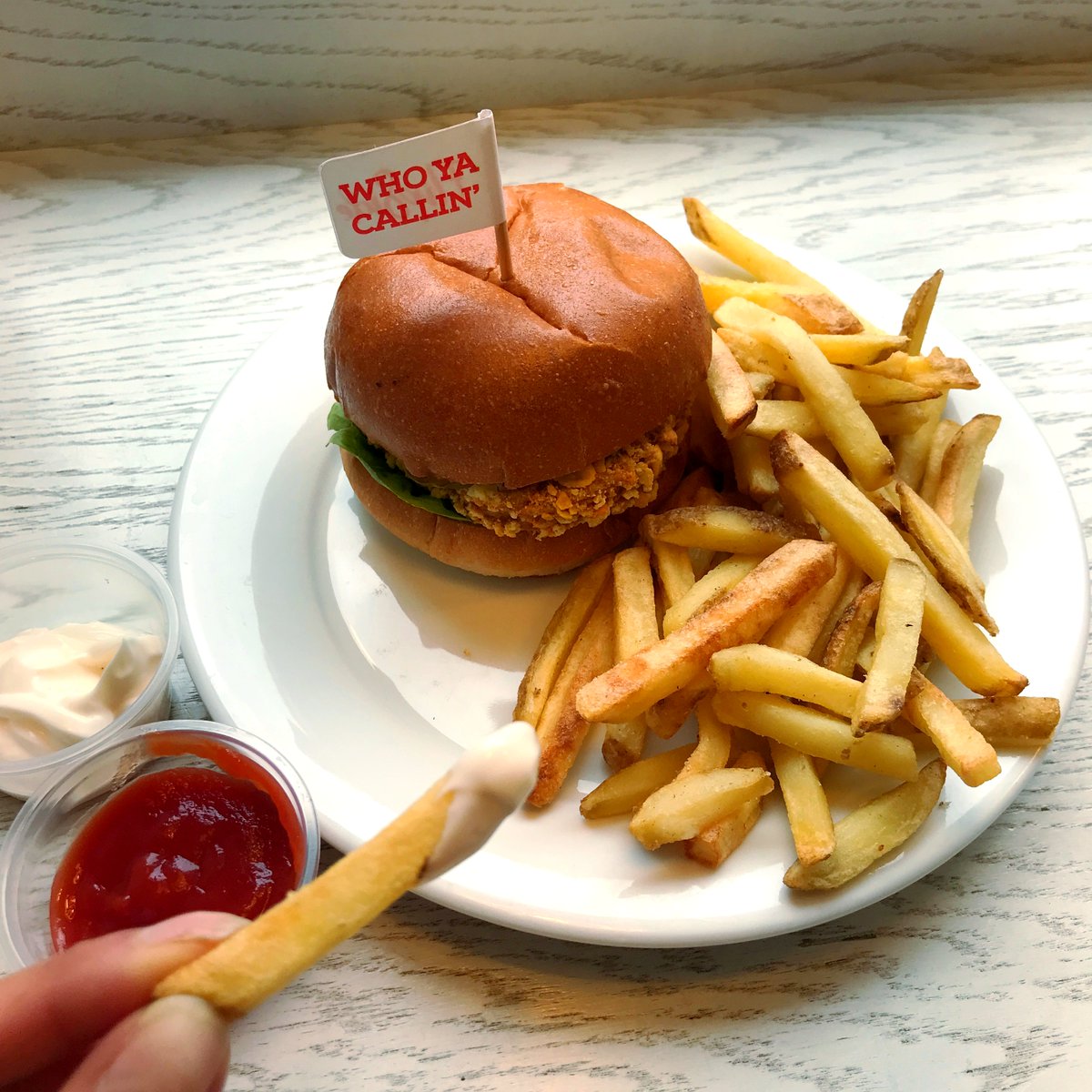 💘 Come by this evening for a meal for two and you'll get a *****FREE DESSERT ***** in honour of Valentine's day. 💘

#farringdon #valetinesdaydeals #valentines2022