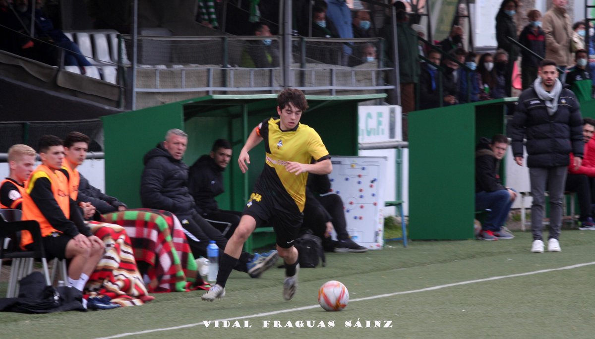 Vidal Fraguas Sáinz (@tiovidi) on Twitter photo Un domingo cualquiera en un campo de fútbol.
¡Qué no te lo cuenten!
¡Vente a El Chopo!
💛🖤⚽️📷📷
<a href="/GradaSiete/">GradaSiete</a> <a href="/Balon_Tierra/">𝔹𝕒𝕝𝕠́𝕟 𝔸 𝕋𝕚𝕖𝕣𝕣𝕒 ⚽</a> <a href="/elgoldemadriz/">ElGoldeMadriz</a> <a href="/aquienlasierra/">Aquí en la Sierra</a> <a href="/RFFM_oficial/">RFFM</a> <a href="/live_vuvuzela/">SinopsisVuvuzela</a> <a href="/elfutbolpop/">El Fútbol Popular</a> <a href="/Galapagar_News/">GalapagarNews</a>
#galapagar #3RFEF #TerceraRFEF #futbol Un domingo cualquiera en un campo de fútbol.
¡Qué no te lo cuenten!
¡Vente a El Chopo!
💛🖤⚽️📷📷
<a href="/GradaSiete/">GradaSiete</a> <a href="/Balon_Tierra/">𝔹𝕒𝕝𝕠́𝕟 𝔸 𝕋𝕚𝕖𝕣𝕣𝕒 ⚽</a> <a href="/elgoldemadriz/">ElGoldeMadriz</a> <a href="/aquienlasierra/">Aquí en la Sierra</a> <a href="/RFFM_oficial/">RFFM</a> <a href="/live_vuvuzela/">SinopsisVuvuzela</a> <a href="/elfutbolpop/">El Fútbol Popular</a> <a href="/Galapagar_News/">GalapagarNews</a>
#galapagar #3RFEF #TerceraRFEF #futbol