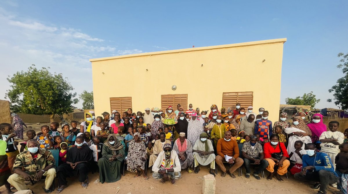 SoryIbrahimCis7's tweet photo. JOURNEE D’ECHANGE D’EXPERIENCES ENTRE L’OBSERVATOIRE DE NAFADJI (DIEMA) ET LES VILLAGES DE SOURANGUEDOU ET MADIMAKANANE SUR LES BONNES PRATIQUES EN MATIERE DE PREVENTION ET RESOLUTION DES CONFLITS ET DE PRÉVENTION DE L’EXTRÉMISME VIOLENT
#ThinkPeaceSahel #GCERF #ADEFIM #CNJMALI https://t.co/PGKf39JS8m