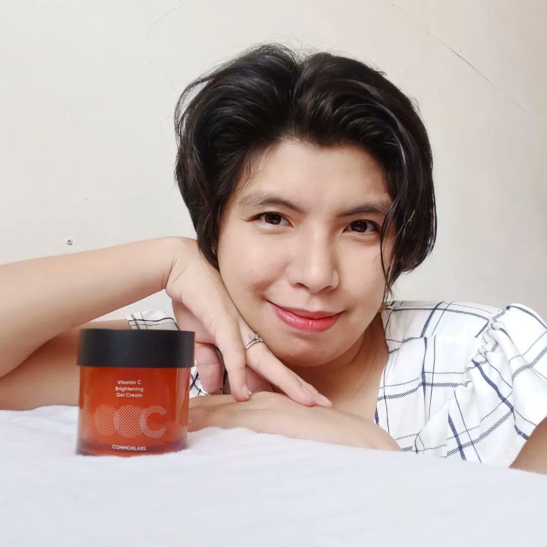 jeonapintasera's tweet photo. Have you try this COMMONLABS. Vitamin C Brightening Gel Cream l
#COMMONLABS #COMMONLABS_PH #VitaminSkincare https://t.co/V5bqiiRbnv