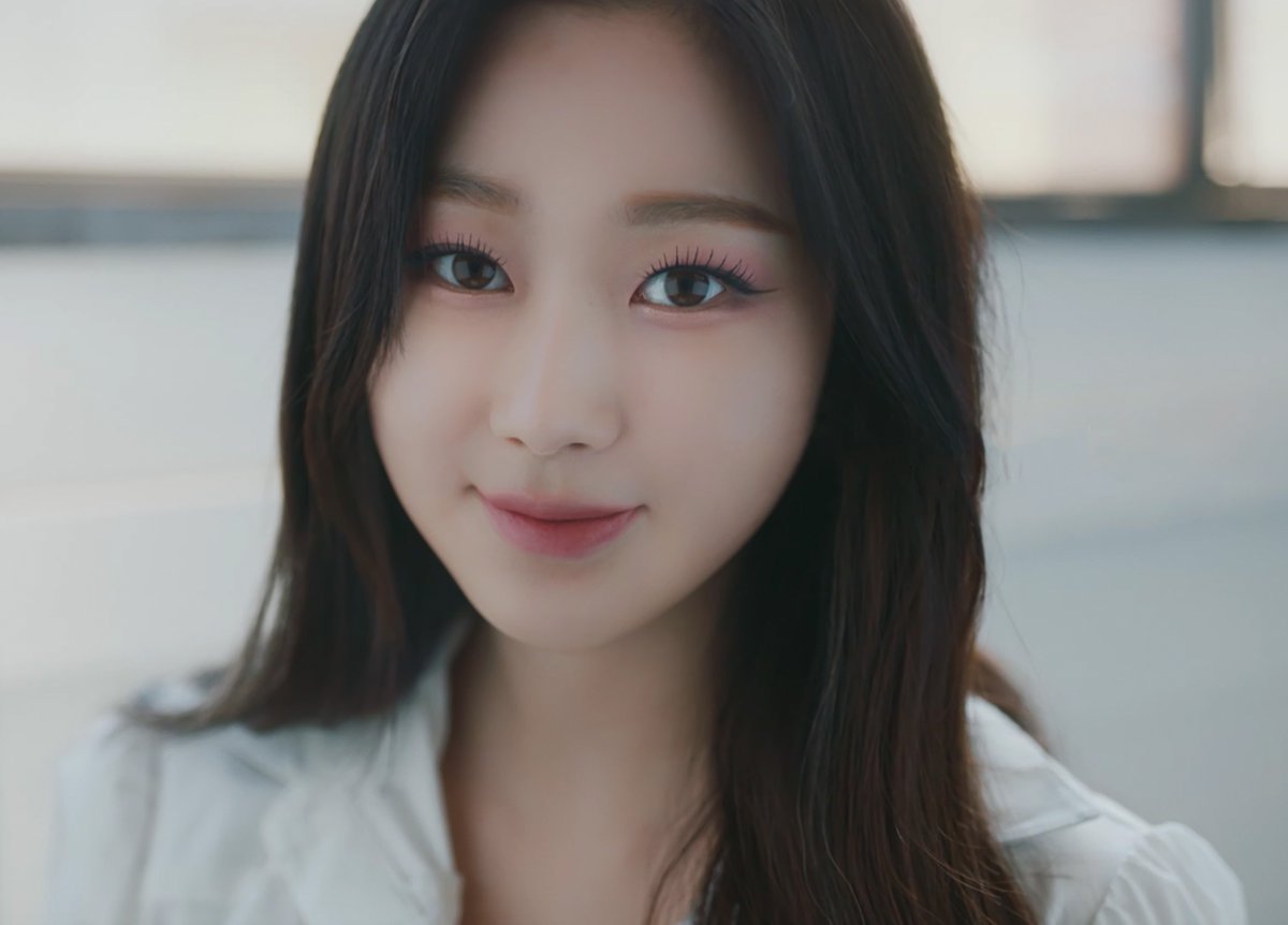 َ (@gisellehours) on Twitter photo 