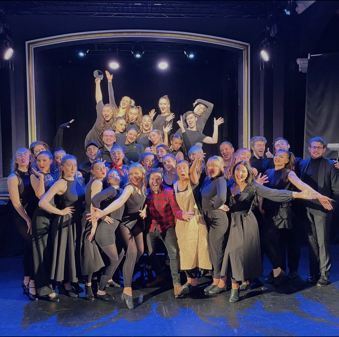 Sallykeenanprez's tweet photo. What an incredible 6 weeks we’ve had working on our second year productions of ‘Anything Goes’ and ‘Honk’ thank you to the wonderful @munchkindamo and @AndrewSimeonASL for such an unforgettable experience!!🤍🤍🤍 @themgaacademy https://t.co/hk4vd8VGdP